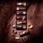 Chocolate-Amargo-Nestle-L-atelier-Con-Arandanos-Avellanas-Y-Almendras-100-Gr-4-761248
