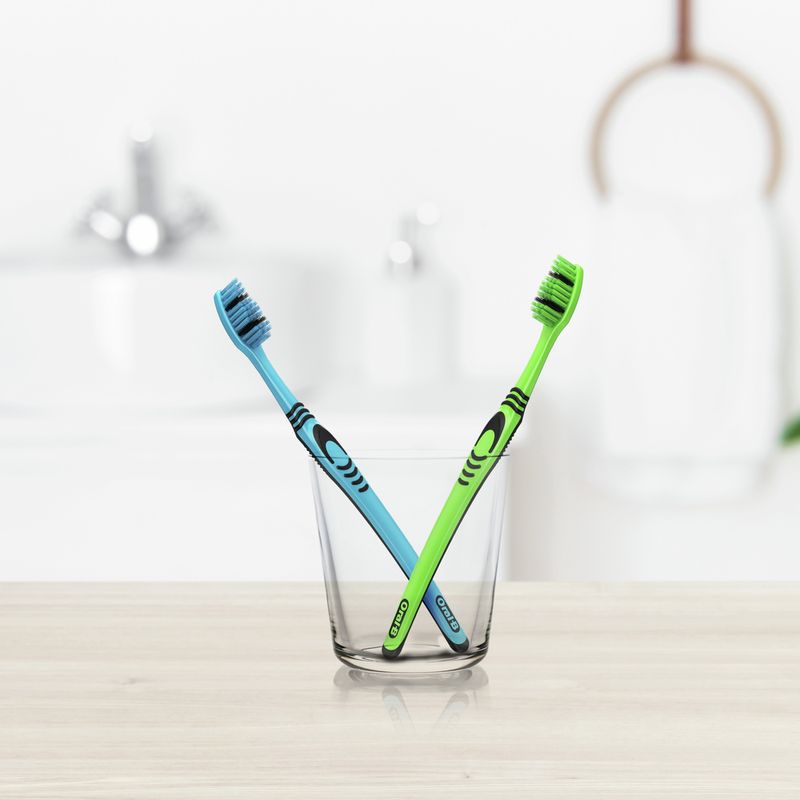 Cepillos-Dentales-Oral-b-Color-Collection-Classic-Suave-5-U-8-577888