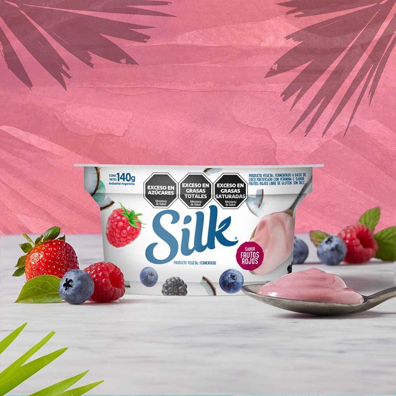Yogur-Silk-Sabor-Frutos-Rojos-140g-Alimento-Vegetal-Frutos-Rojos-Silk-140gr-3-889694